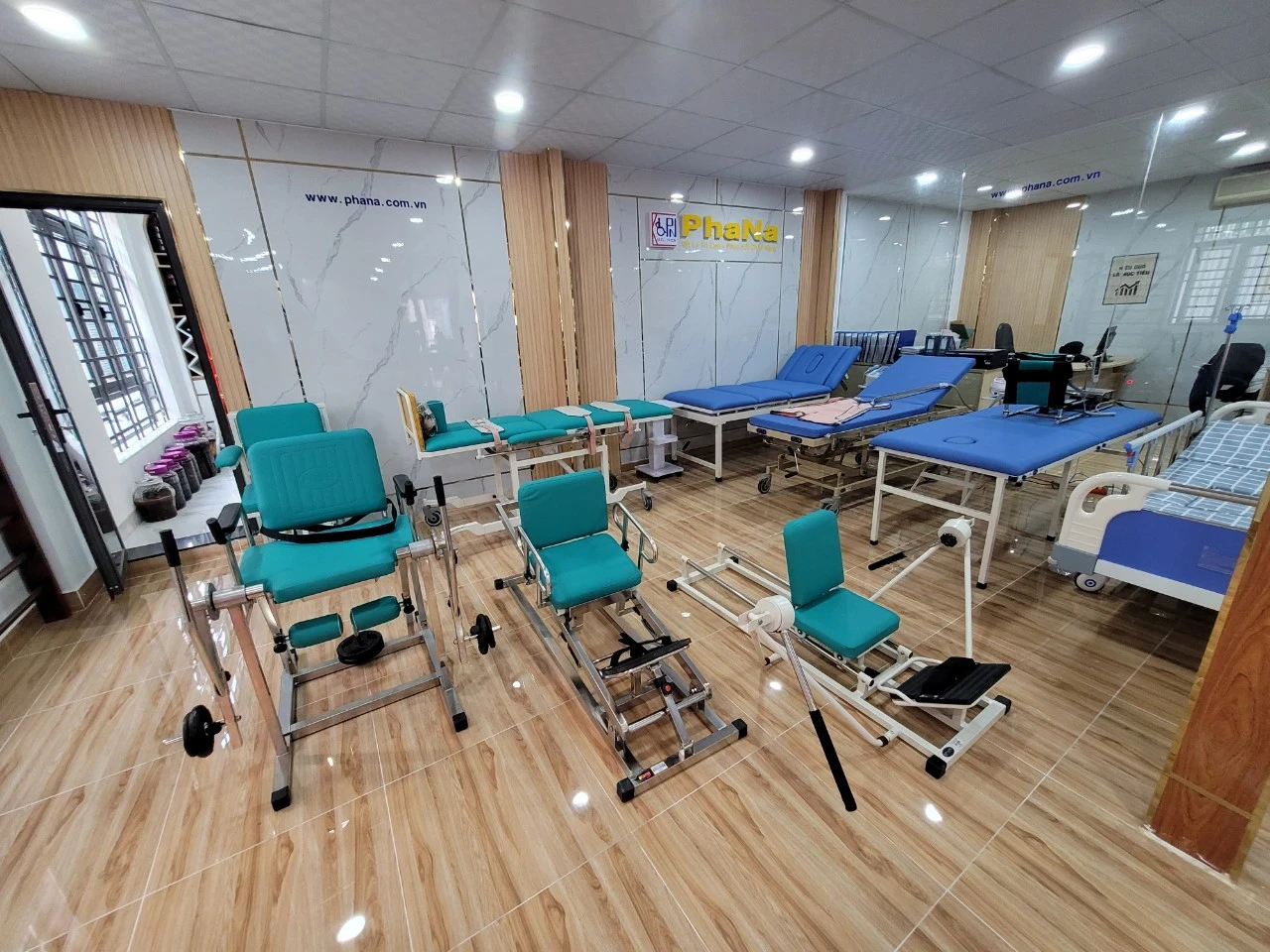 PhaNa Phát Triển Vững Mạnh Trong Ngành Thiết Kế Y Tế