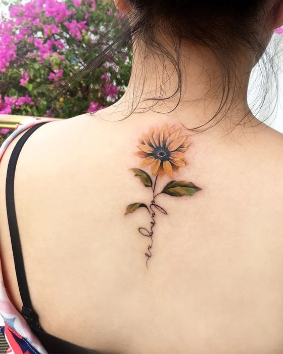 Hình xăm sau lưng nữ đẹp và gợi cảm nhất