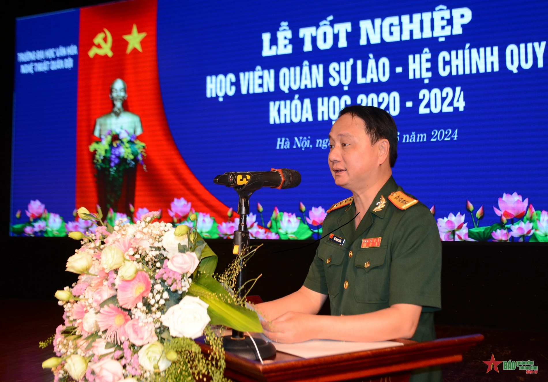 Trường Đại học Văn hóa Nghệ thuật Quân đội tổ chức Lễ tốt nghiệp cho học viên quân sự Lào