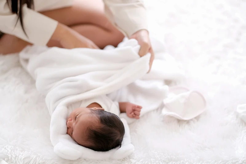 Có nên quấn nhộng cho trẻ sơ sinh để giúp bé ngủ ngon?