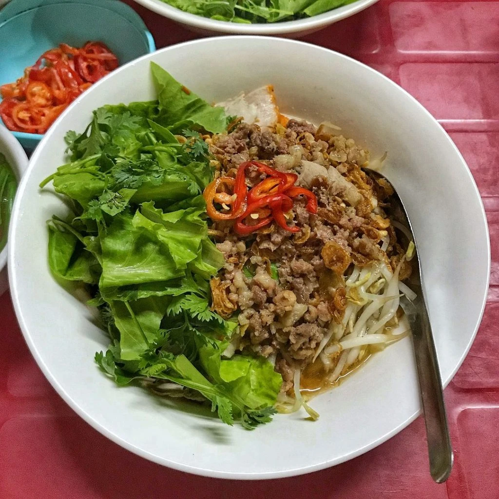 TOP 10 quán hủ tiếu Hà Nội ngon ‘quên lối về’ cho dân sành ăn