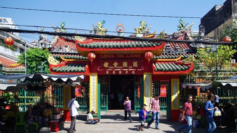 Tham quan hội quán Ôn Lăng - Nét văn hóa thú vị của người Sài Thành