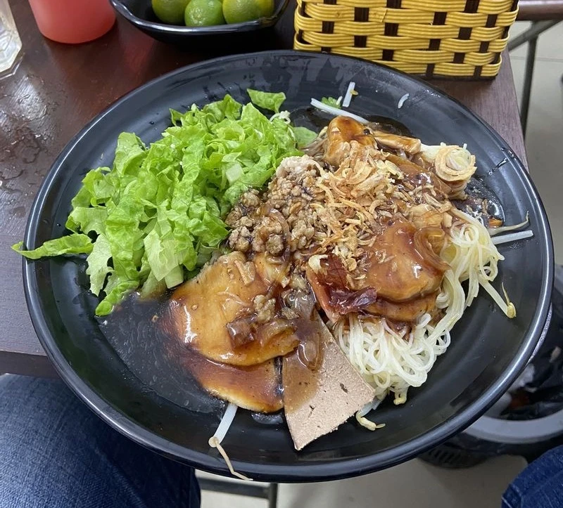 TOP 10 quán hủ tiếu Hà Nội ngon ‘quên lối về’ cho dân sành ăn