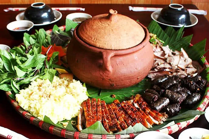 Top 10+ quán nhậu BÌNH DÂN giá rẻ được yêu thích nhất Hà Nội