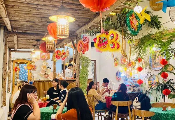 Trang trí trung thu ở các quán cafe