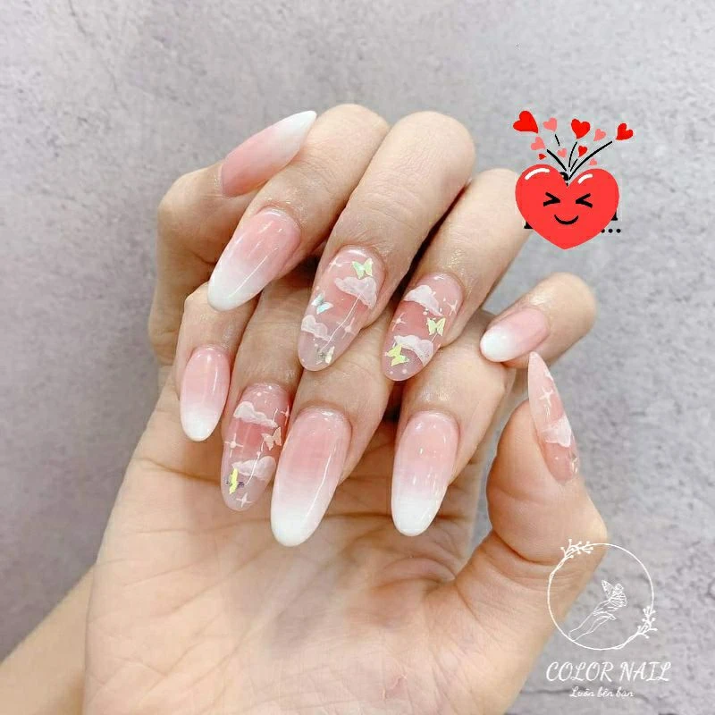 Khám Phá Xu Hướng Nail Mây Hồng Độc Đáo