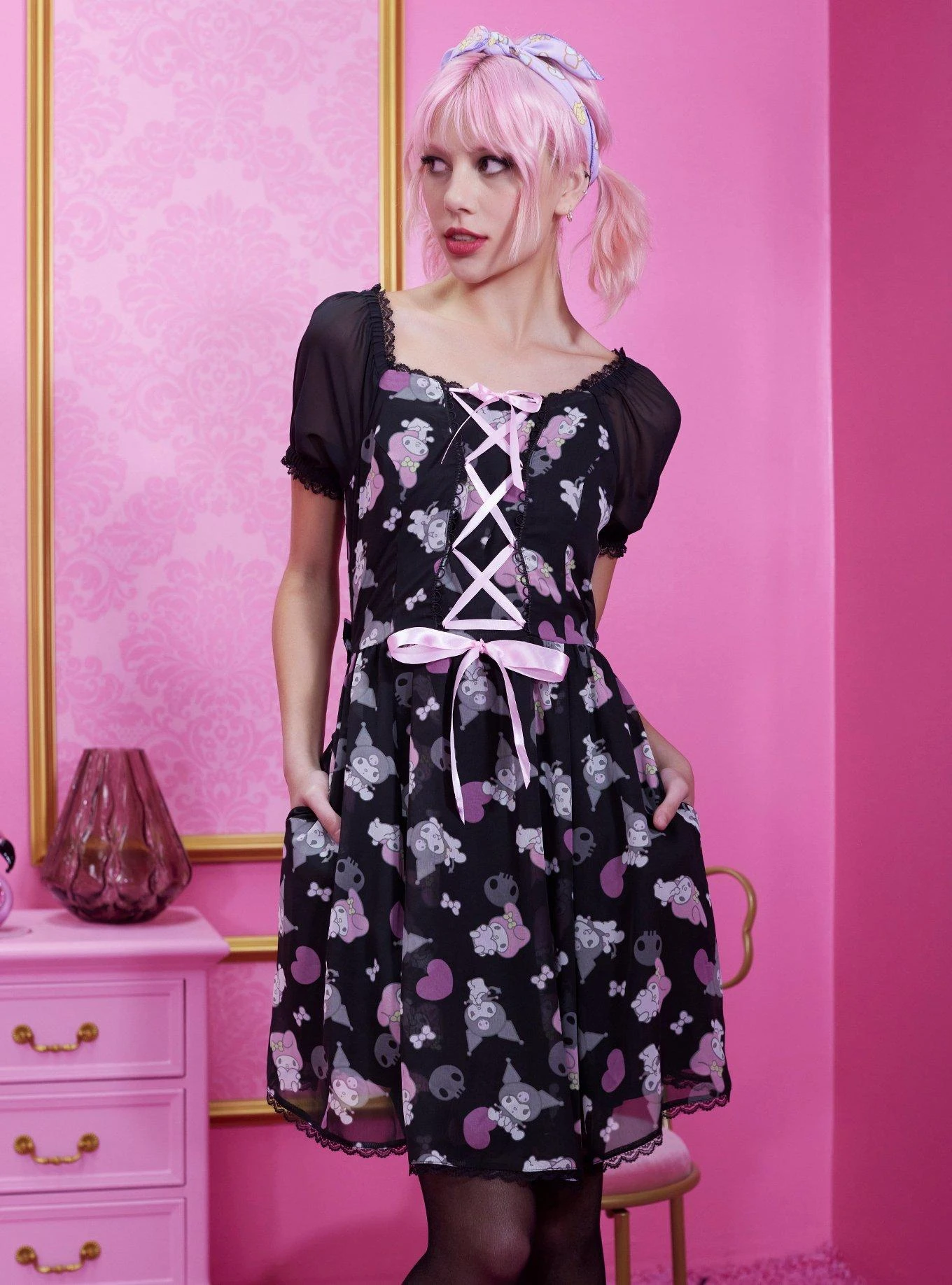 Kuromi Dress Hot Topic: Xu Hướng Váy Dễ Thương Nổi Loạn