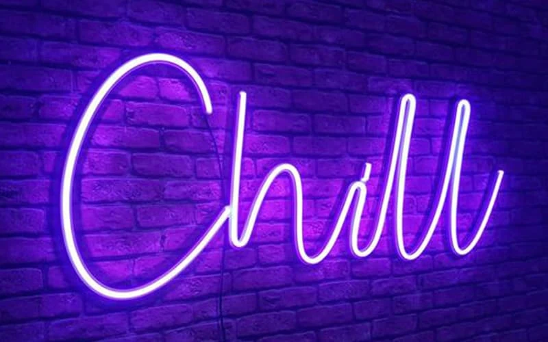 Chills là gì và ý nghĩa sâu sắc trong ngôn ngữ hiện đại
