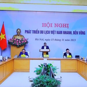 Hội nghị "Phát triển du lịch Việt Nam nhanh, bền vững" trực tuyến với các địa phương - 